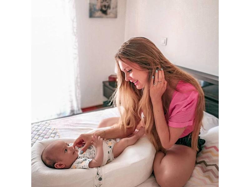 Коли переводити малюка з кокона Cocoonababy на плоский матрац