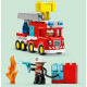 Конструктор LEGO DUPLO Town Пожежна машина зі шлангом і пожежником, 10473