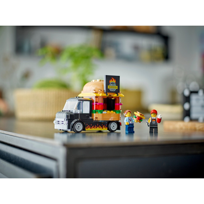 Конструктор LEGO City Вантажівка з гамбургерами, 60404