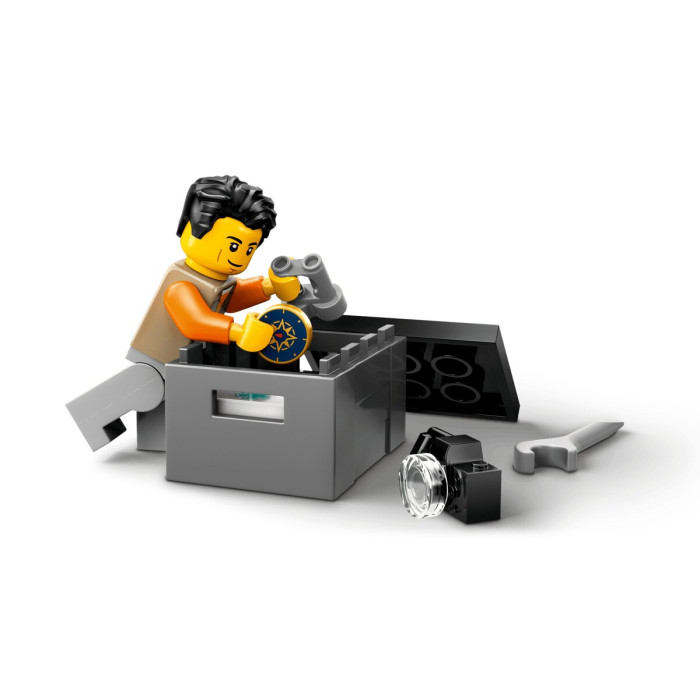 Конструктор LEGO City Позашляхова гірська вантажівка 4x4