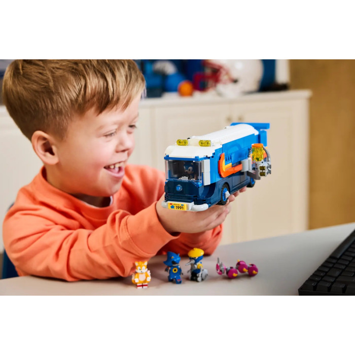 Конструктор LEGO Sonic Sonic та командна вантажівка, 77006