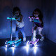 Самокат MICRO серії "Maxi Deluxe Glow LED" – СЯЙНИСТО-ПУРПУРОВИЙ (до 50 kg, 3-х колісний, світло), MMD367