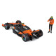 Автомодель з фігуркою - MCLAREN MCL38 (1:24), 18-28040