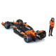 Автомодель з фігуркою - MCLAREN MCL38 (1:24), 18-28040