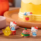 Фігурка-сюрприз POP TOP HELLO KITTY – ЯБЛУЧНИЙ ВОРКШОП (в ас.), 24WH-007